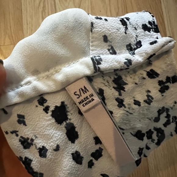 Backless Sunday best / Aritzia halter top, size xs/s - Picture 3 of 3